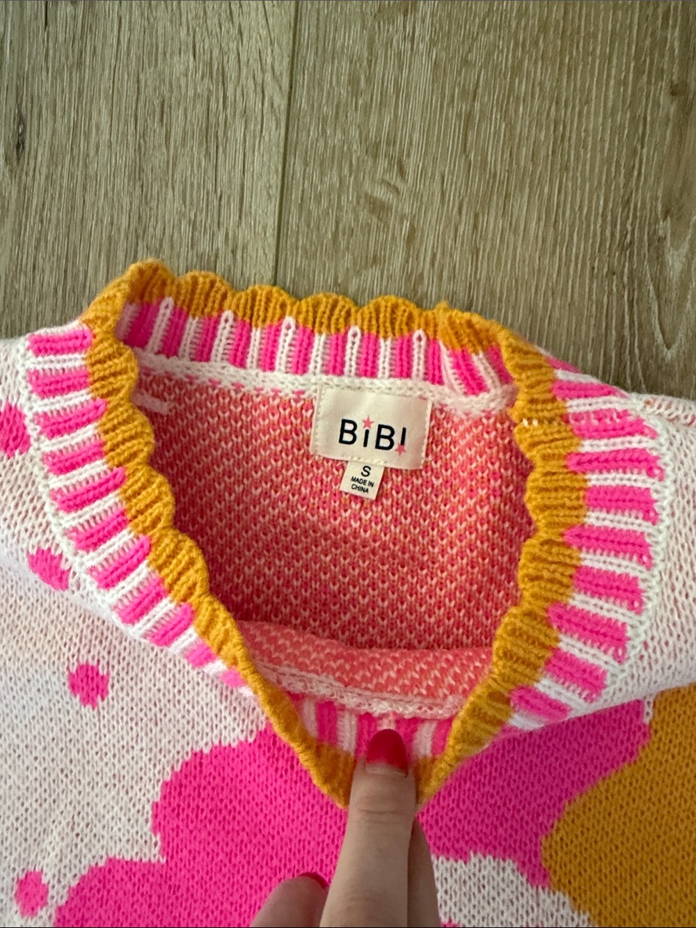 BIBI | Pink & Mustard Floral Knit Sweater | size S | Scalloped Hem - Picture 2 of 4